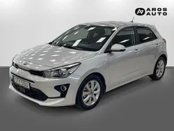 Grå Begagnad 2021 Kia Rio Advance Halvkombi | 168 900 kr (Marknadspris)