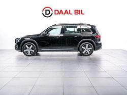 Svart Begagnad 2020 Mercedes GLB180 SUV | 339 700 kr