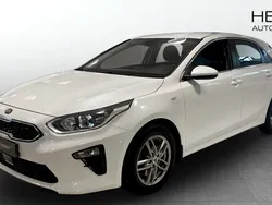 Vit (white) Begagnad 2021 Kia Ceed Halvkombi | 184 900 kr (Marknadspris)