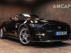 Svart Begagnad 2016 Ford Mustang GT Convertible Cab | 449 500 kr (Marknadspris)