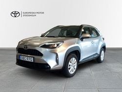 Silver Begagnad 2024 Toyota Yaris Hybrid Active SUV | 284 900 kr (Dyr)