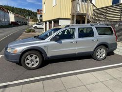 Silver Begagnad 2005 Volvo XC70 Summum Kombi | 28 000 kr (Bra pris)