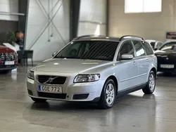 Silver Begagnad 2007 Volvo V50 Kinetic Kombi | 39 900 kr (Marknadspris)