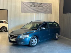 Blå Begagnad 2010 Volvo V50 Momentum Kombi | 34 900 kr (Marknadspris)