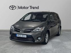 Grå Begagnad 2016 Toyota Verso Minibuss | 149 000 kr (Marknadspris)