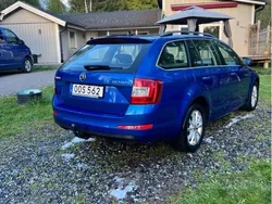 Blå Begagnad 2016 Skoda Octavia Ambition Kombi | 66 500 kr (Marknadspris)