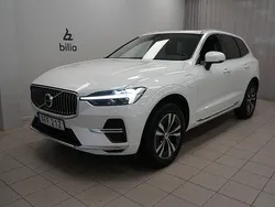 Vit Begagnad 2022 Volvo XC60 Core SUV | 429 900 kr (Bra pris)