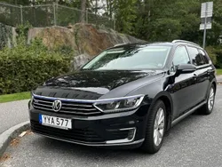 Svart Begagnad 2018 VW Passat GTE Kombi | 220 000 kr (Dyr)