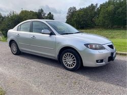 Grå Begagnad 2008 Mazda 3 Exclusive-Line Sedan | 32 000 kr (Dyr)