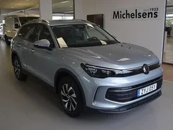 Silver Ny 2025 VW Tiguan Edition SUV | 523 900 kr (Bra pris)