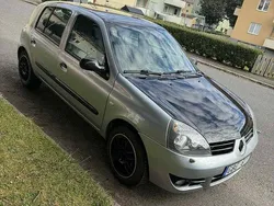 Grå Begagnad 2008 Renault Clio R.S. Halvkombi | 15 000 kr (Bra pris)