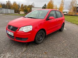 Röd Begagnad 2006 VW Polo Comfortline Halvkombi | 18 000 kr (Marknadspris)