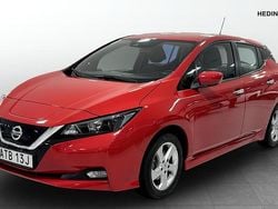Röd Begagnad 2021 Nissan Leaf Acenta Halvkombi | 159 900 kr (Bra pris)
