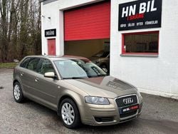 Ljusbrun Begagnad 2006 Audi A3 Sportback Attraction Halvkombi | 59 900 kr (Marknadspris)