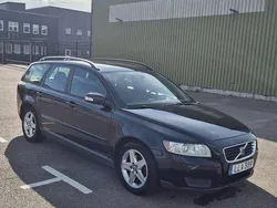 Svart Begagnad 2008 Volvo V50 Kinetic Kombi | 41 500 kr (Bra pris)