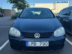 Blå Begagnad 2009 VW Golf VI Trendline Halvkombi | 45 000 kr (Marknadspris)