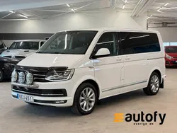 Vit Begagnad 2017 VW Multivan Highline Minibuss | 359 900 kr (Marknadspris)