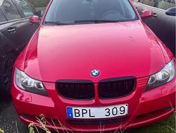 Röd Begagnad 2007 BMW 320 Advantage Sedan | 55 000 kr (Marknadspris)