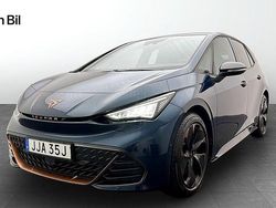 Aurora blue metallic Begagnad 2023 Cupra Born e-Boost Halvkombi | 314 900 kr (Marknadspris)