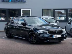 Svart Begagnad 2018 BMW 530 M Sport Sedan | 349 900 kr (Marknadspris)