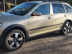 Brun Begagnad 2012 Skoda Octavia Scout Kombi | 50 000 kr (Superpris)