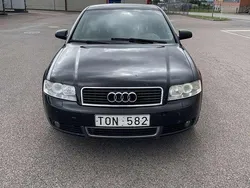 Svart Begagnad 2003 Audi A4 Comfort Sedan | 11 000 kr (Bra pris)