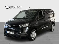 Svart Begagnad 2023 Toyota Proace City Van | 329 000 kr (Lite dyr)