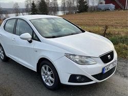 Vit Begagnad 2009 Seat Ibiza Halvkombi | 20 000 kr (Superpris)