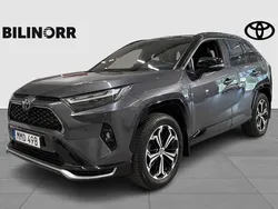 Grå Begagnad 2023 Toyota RAV4 Hybrid Premium SUV | 459 400 kr (Marknadspris)