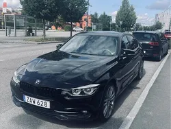 Svart Begagnad 2018 BMW 320 Sport Line Sedan | 215 000 kr (Marknadspris)