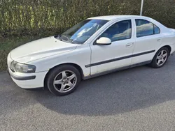 Vit Begagnad 2001 Volvo S60 Sedan | 13 000 kr (Marknadspris)
