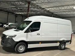 Vit Ny 2024 Mercedes Sprinter Van | 746 688 kr