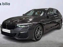 Grå Begagnad 2022 BMW 530e M Sport Kombi | 474 900 kr (Lite dyr)