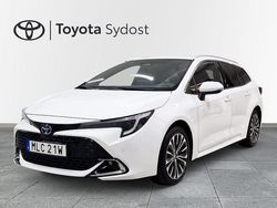 Super white Begagnad 2024 Toyota Corolla Style Kombi | 304 900 kr (Marknadspris)