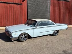 Ljusblå Begagnad 1960 Ford Starliner Sportkupé | 295 000 kr