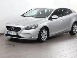 Ljusgrå Begagnad 2013 Volvo V40 Kinetic Kombi | 89 900 kr (Superpris)