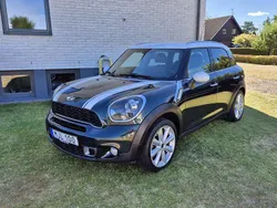 Grön Begagnad 2014 Mini Cooper SD Countryman SUV | 127 000 kr