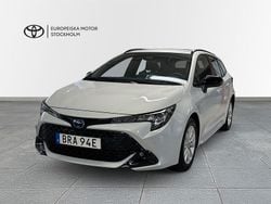 Grå Begagnad 2025 Toyota Corolla Active Kombi | 314 800 kr (Marknadspris)