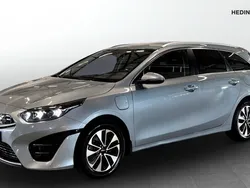 Grå (grey) Begagnad 2024 Kia Ceed Sportswagon Advance Kombi | 319 900 kr (Dyr)