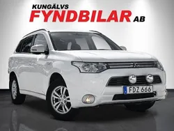 Vit Begagnad 2014 Mitsubishi Outlander P-HEV SUV | 94 900 kr (Marknadspris)
