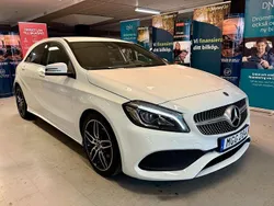 Vit Begagnad 2018 Mercedes A180 Halvkombi | 179 900 kr (Marknadspris)
