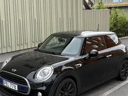 Svart Begagnad 2017 Mini Cooper Halvkombi | 114 900 kr (Bra pris)