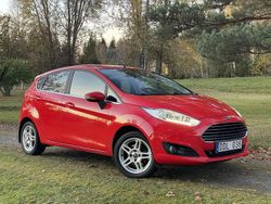 Röd Begagnad 2014 Ford Fiesta Halvkombi | 89 000 kr (Marknadspris)