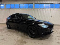 Svart Begagnad 2015 BMW 320 Gran Turismo Sport Line Halvkombi | 144 900 kr (Marknadspris)