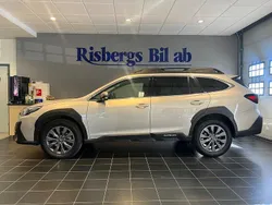 Brun Begagnad 2023 Subaru Outback SUV | 389 900 kr (Marknadspris)