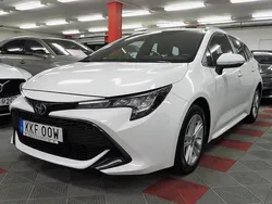 Vit Begagnad 2022 Toyota Corolla Kombi | 197 500 kr (Marknadspris)