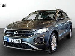 Mörkgrå Begagnad 2022 VW T-Roc Life SUV | 204 900 kr (Bra pris)