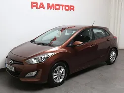 Brun Begagnad 2014 Hyundai i30 Halvkombi | 119 800 kr (Marknadspris)