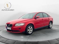 Röd Begagnad 2007 Volvo S40 Kinetic Sedan | 49 900 kr (Marknadspris)