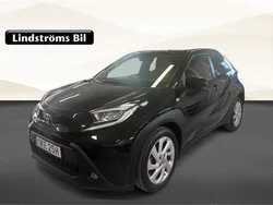 Svart Begagnad 2022 Toyota Aygo X-play Halvkombi | 169 900 kr (Marknadspris)
